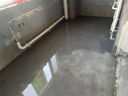 衛(wèi)生間漏成“水簾洞”？鷹隆防水維修幫你搞定