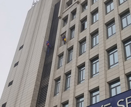 為什么夏季到了要進行外墻清洗呢？